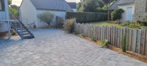 Allee-pave-et-claustra-Hossegor-300x135