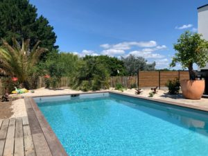 Amenagement-dune-piscine-300x225