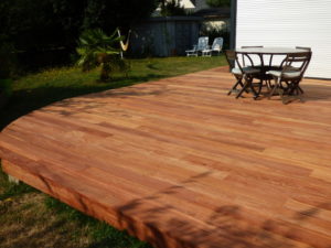 Terrasse-en-bois-exotique-Cumaru-300x225