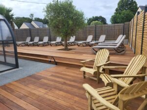 Terrasse-de-camping-en-Ipe-300x225